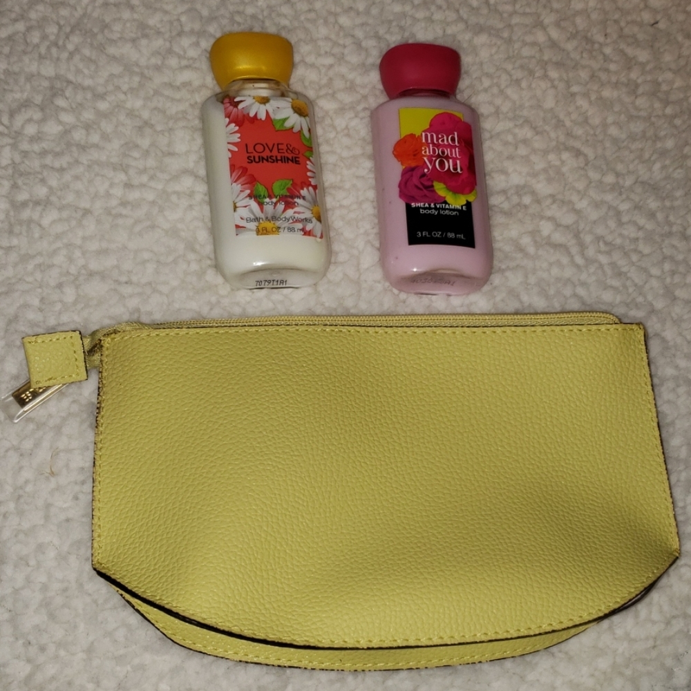 BBW Lotions & Estée Lauder Makeup Bag